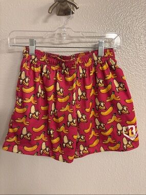 Baseball 101 Pink Banana-Print Shorts
